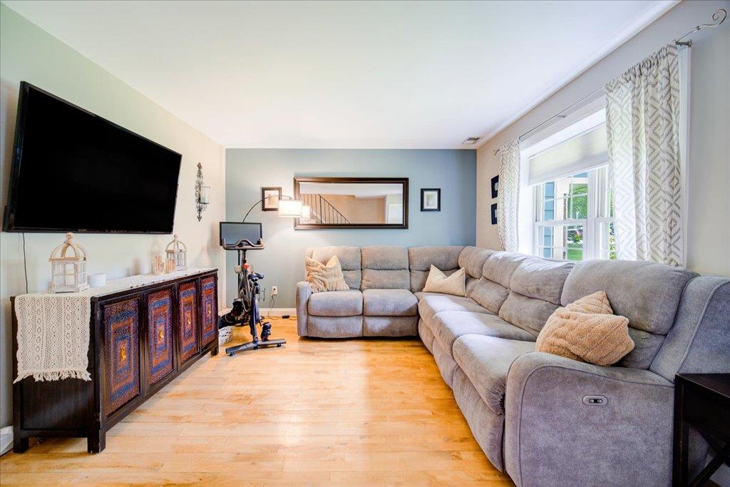 7 Sunnybrook Circle