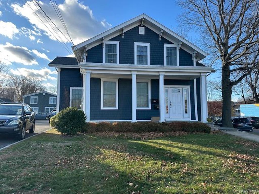 Photo of 55 Green Street #C, Huntington, NY 11743 (MLS # 940525)