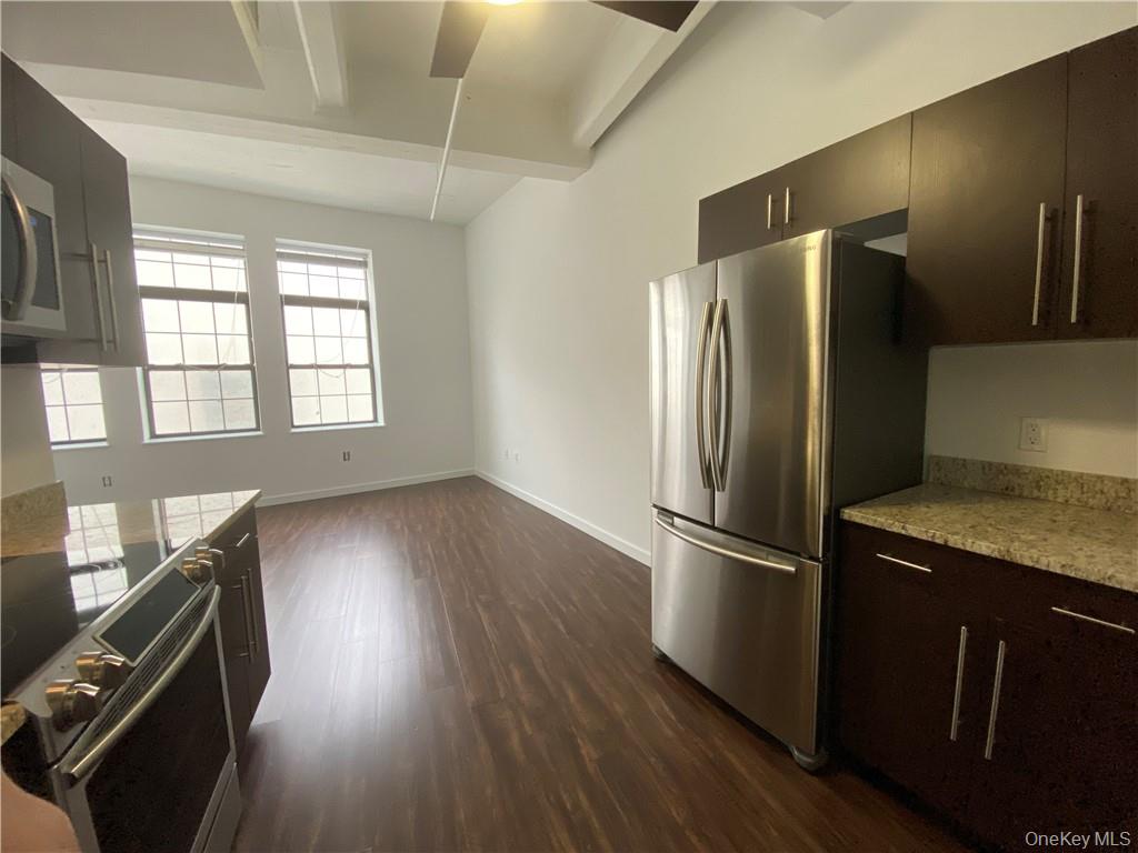 2 Mill Street 7D