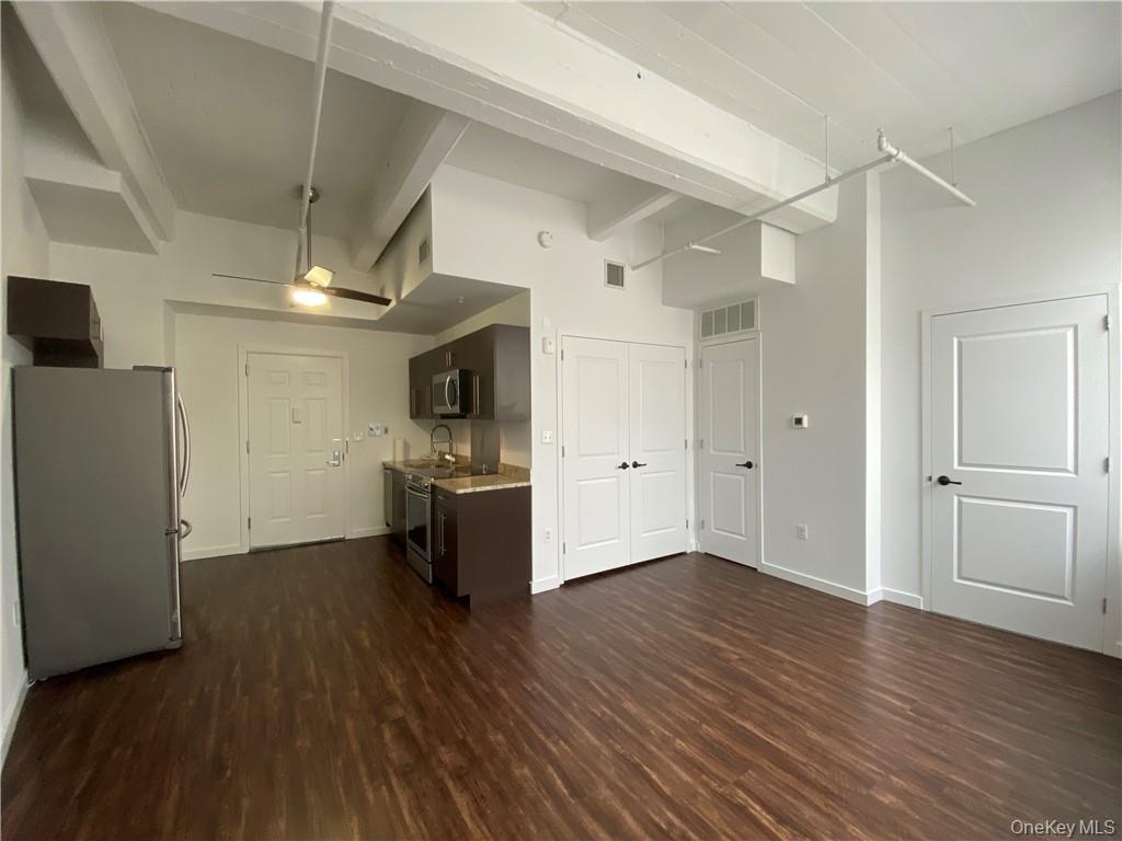 2 Mill Street 7D