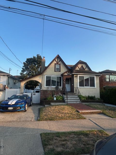 Multifamily For Sale - 96-10 158th Avenue<br/> Howard Beach, NY 11414