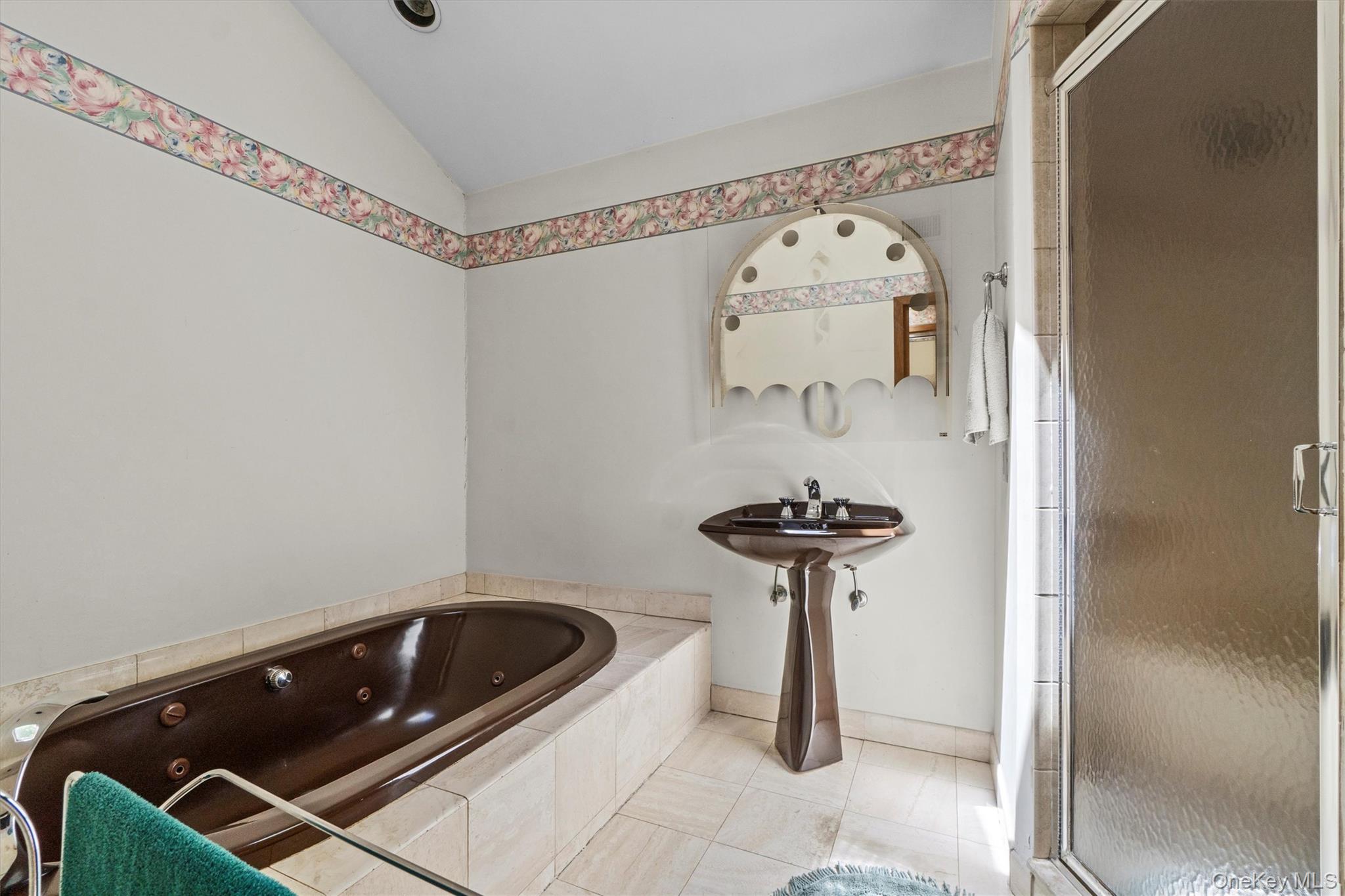 Croton-On-Hudson, New York 10520, United States, 6 Bedrooms Bedrooms, ,6 BathroomsBathrooms,Residential,Active,158003