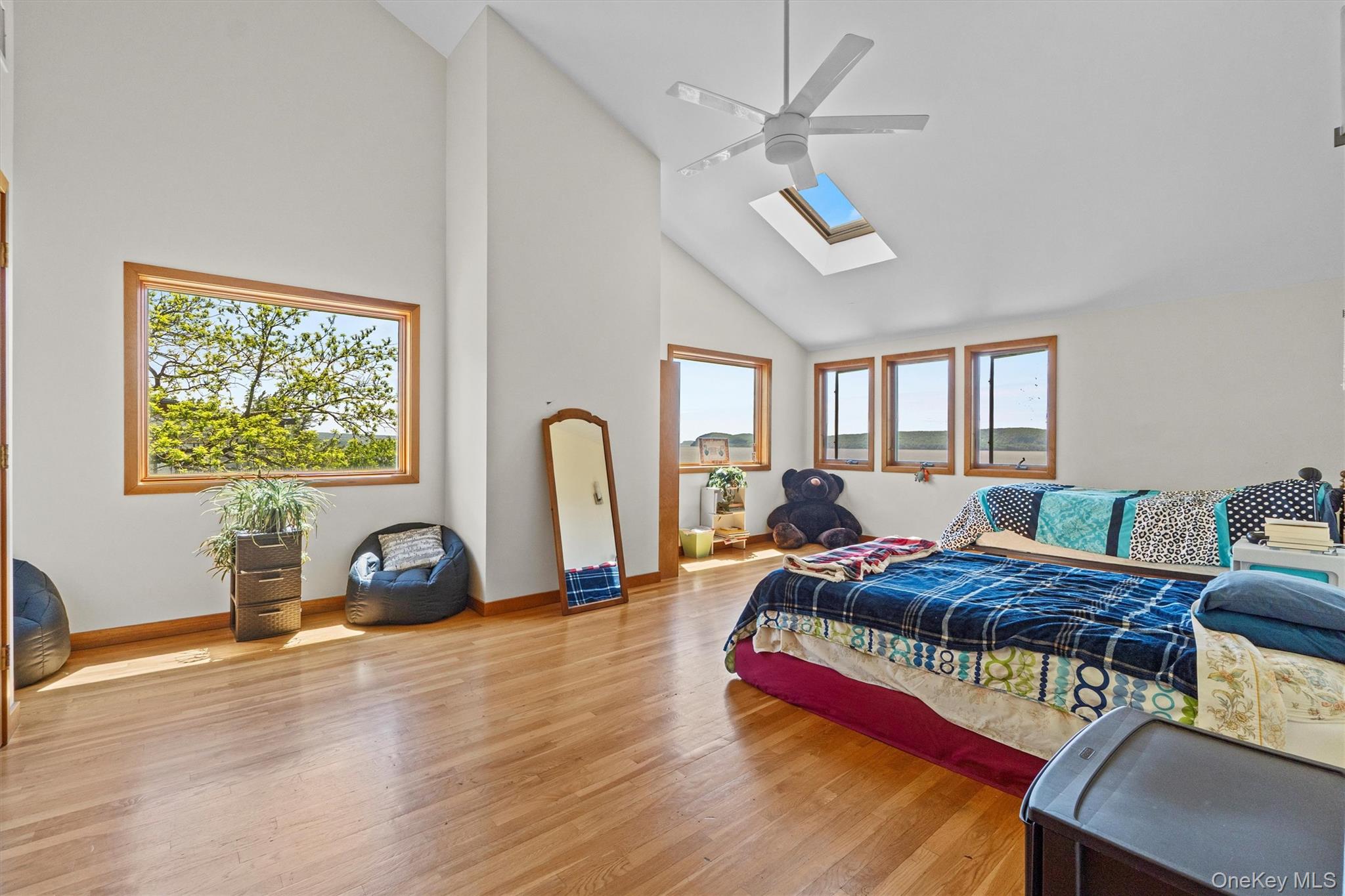 Croton-On-Hudson, New York 10520, United States, 6 Bedrooms Bedrooms, ,6 BathroomsBathrooms,Residential,Active,158003