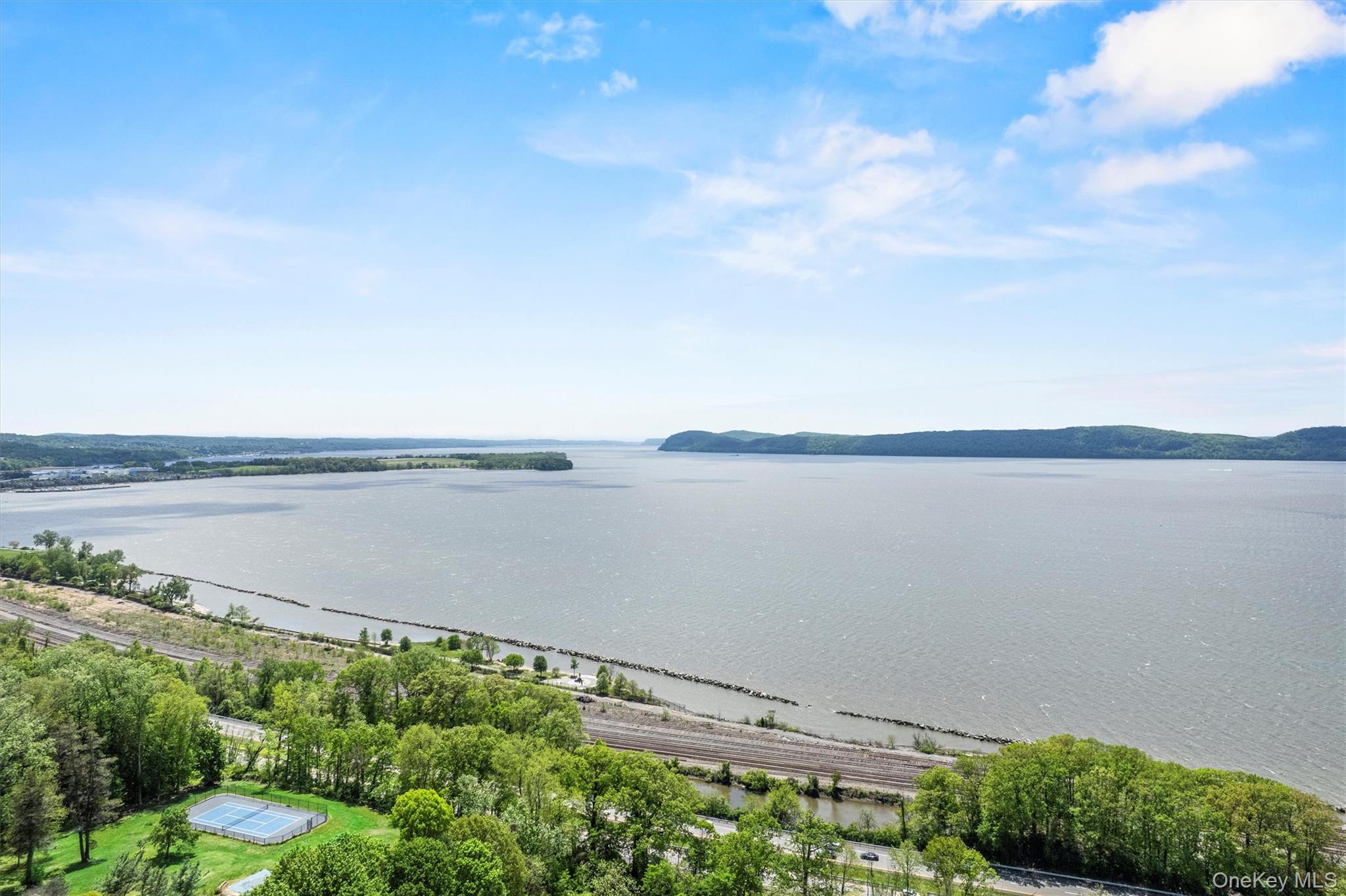 Croton-On-Hudson, New York 10520, United States, 6 Bedrooms Bedrooms, ,6 BathroomsBathrooms,Residential,Active,158003