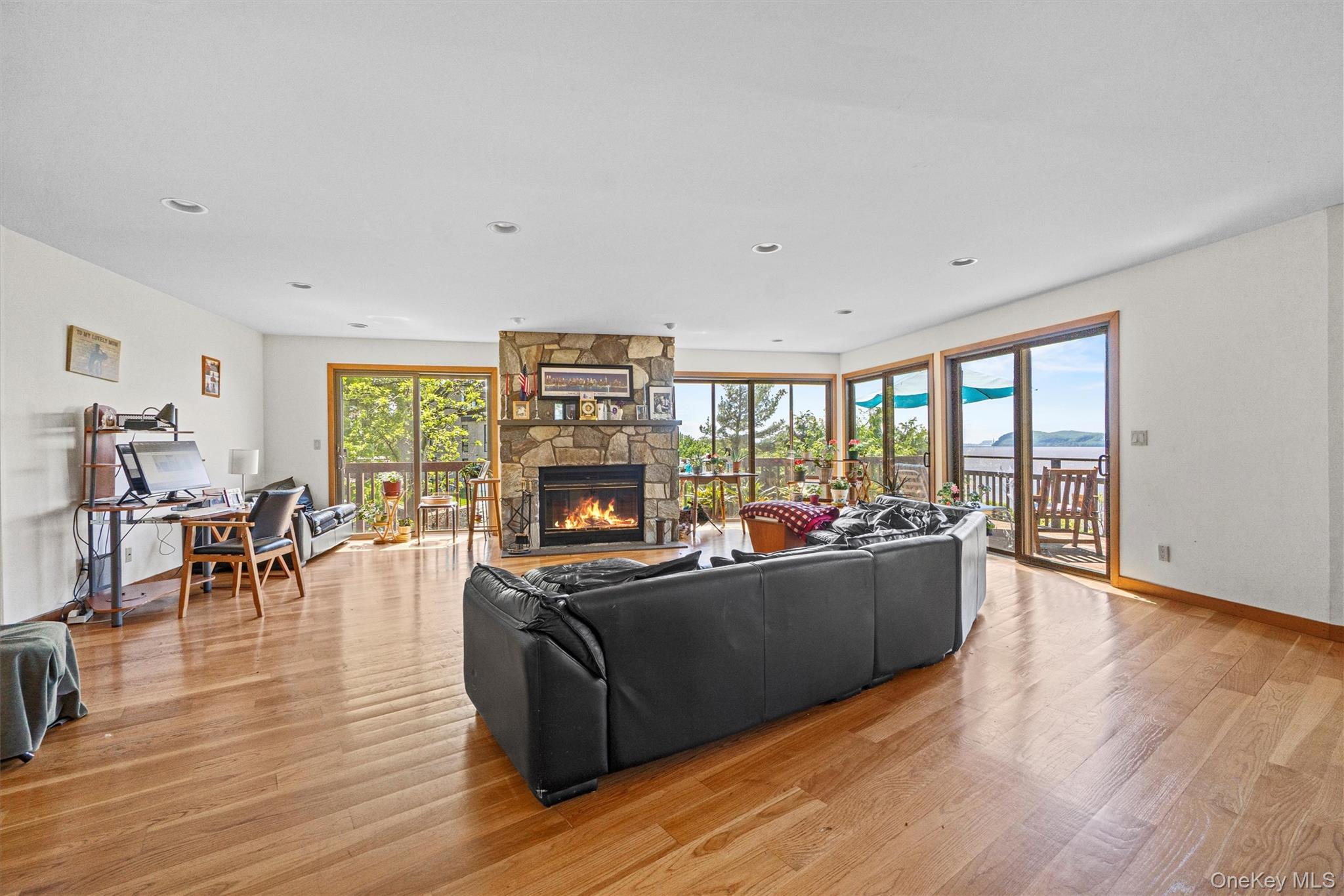 Croton-On-Hudson, New York 10520, United States, 6 Bedrooms Bedrooms, ,6 BathroomsBathrooms,Residential,Active,158003