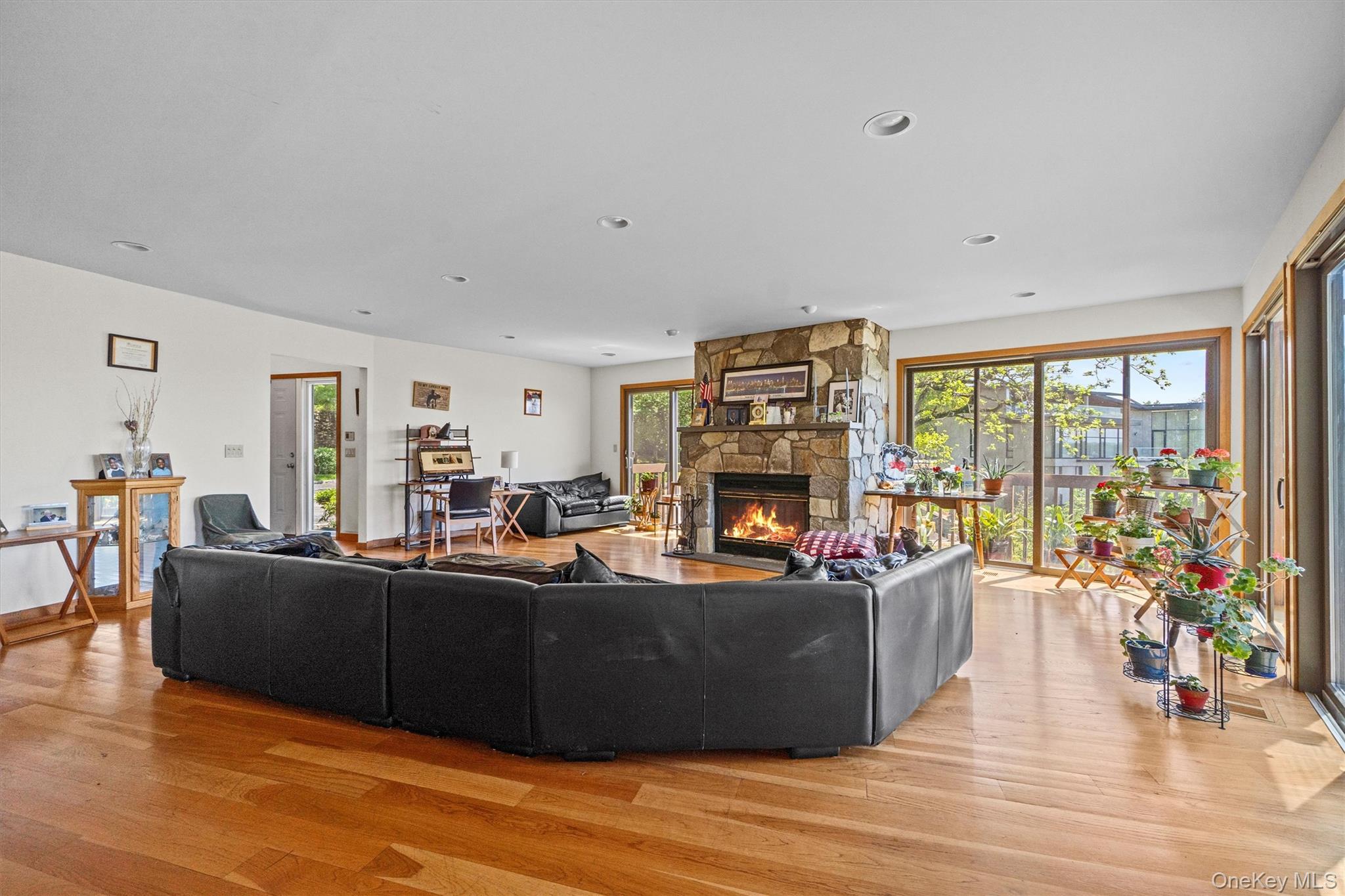 Croton-On-Hudson, New York 10520, United States, 6 Bedrooms Bedrooms, ,6 BathroomsBathrooms,Residential,Active,158003