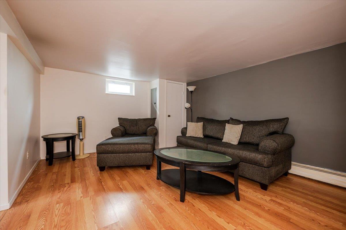 85 Abbington Court, Copiague, New York image 14