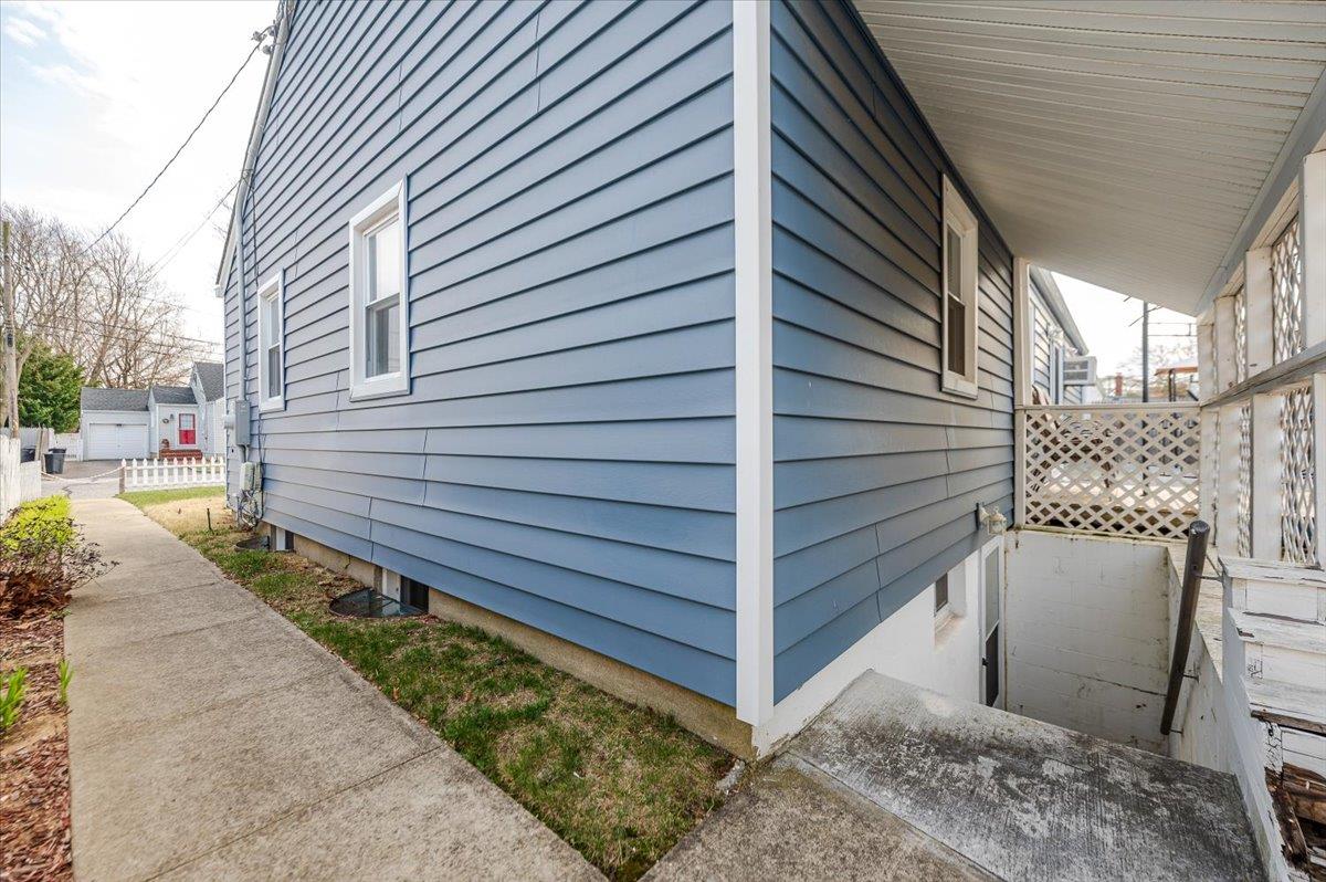 85 Abbington Court, Copiague, New York image 22