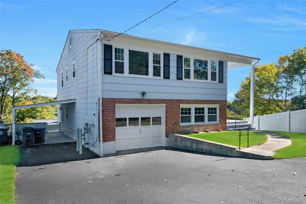 Photo of 187 Old Mamaroneck Road, White Plains, NY 10605 (MLS # 1061772)