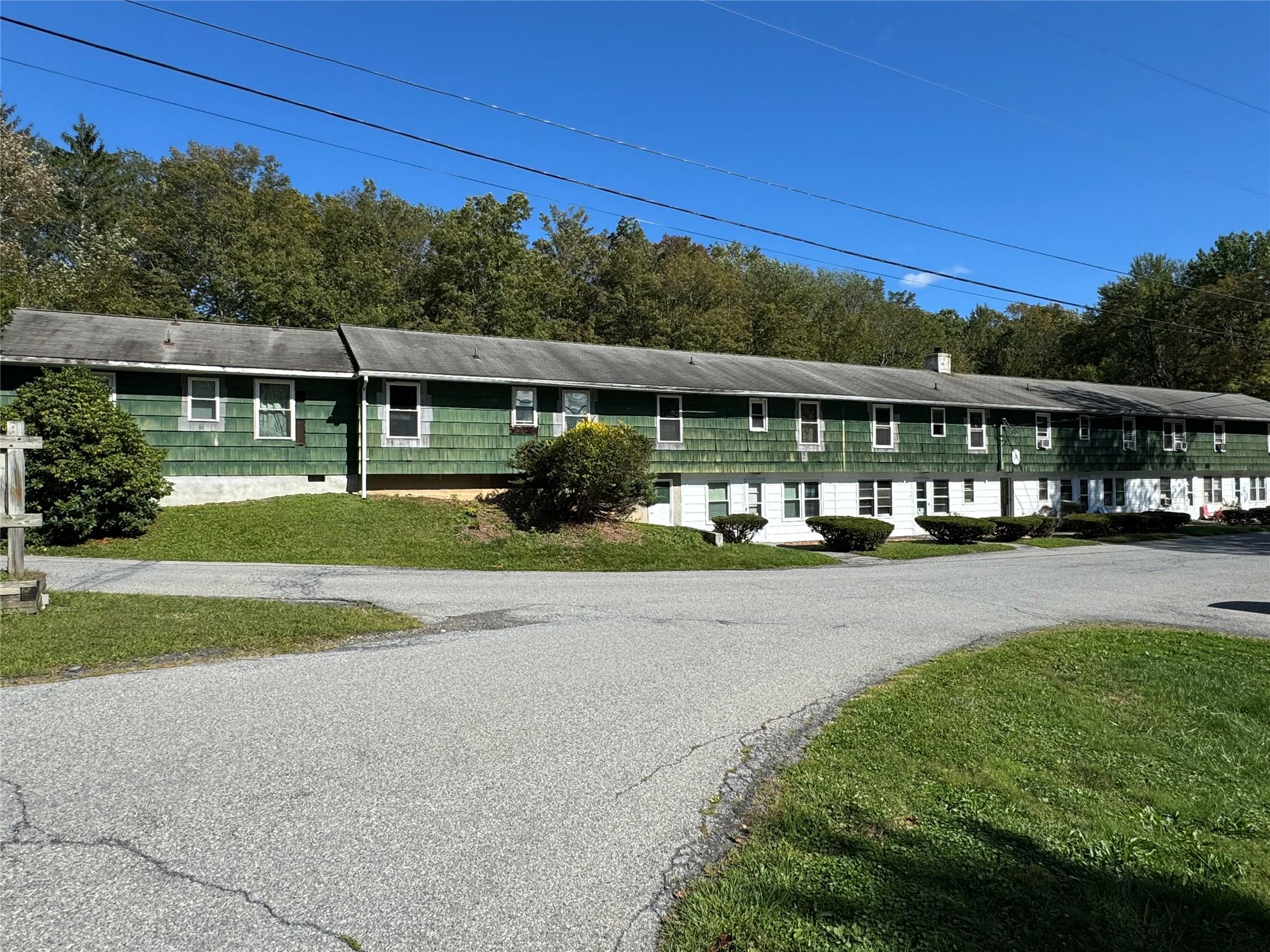 Hyde Park, New York 12538, United States, 1 Bedroom Bedrooms, ,1 BathroomBathrooms,Residential,Active,105050