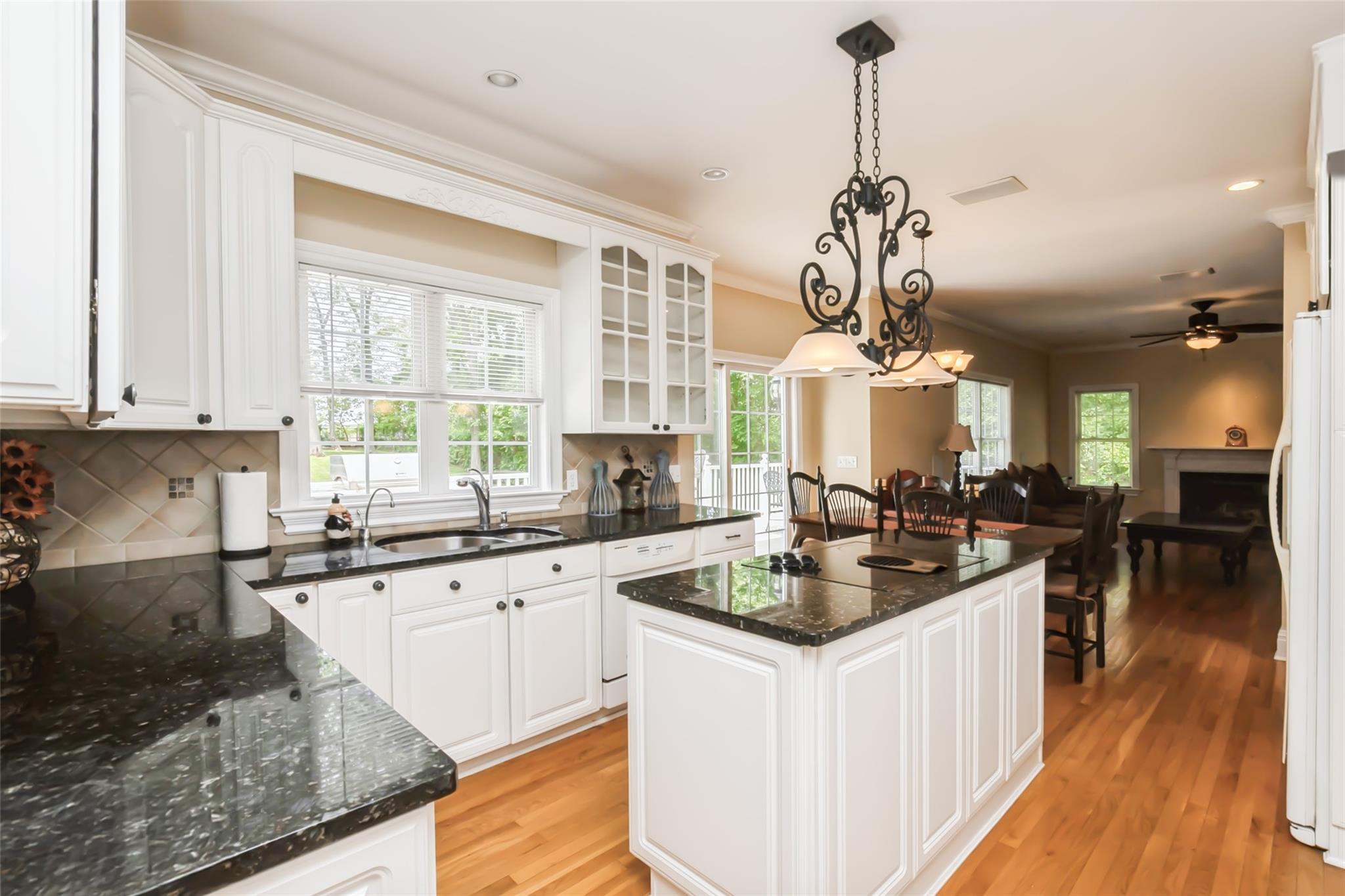 30 Lawrence Road, Kings Park, New York image 13