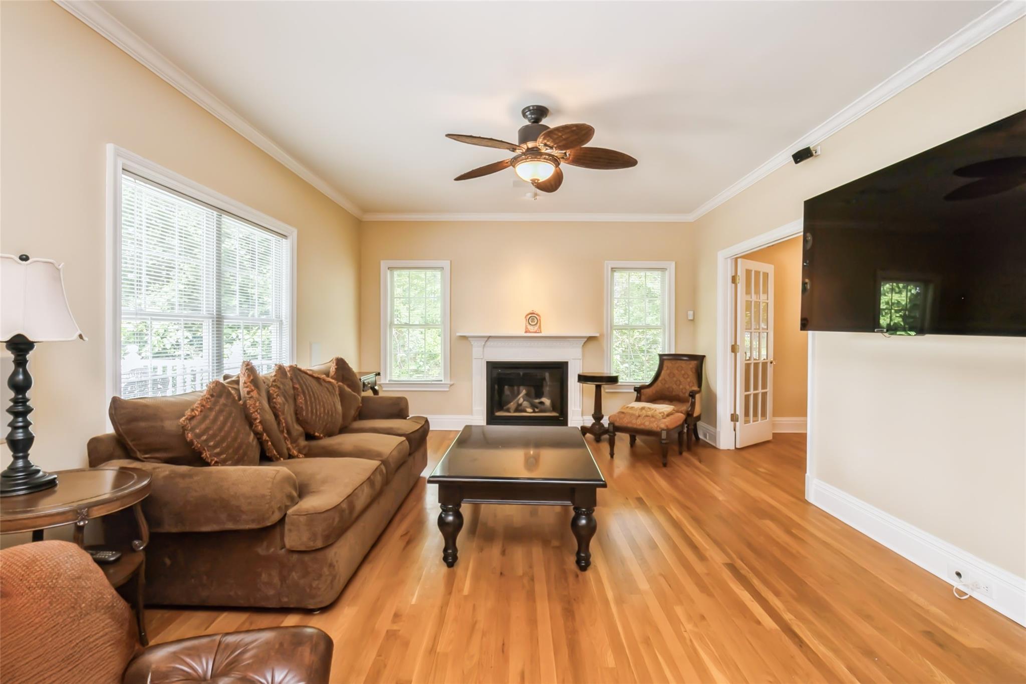 30 Lawrence Road, Kings Park, New York image 7
