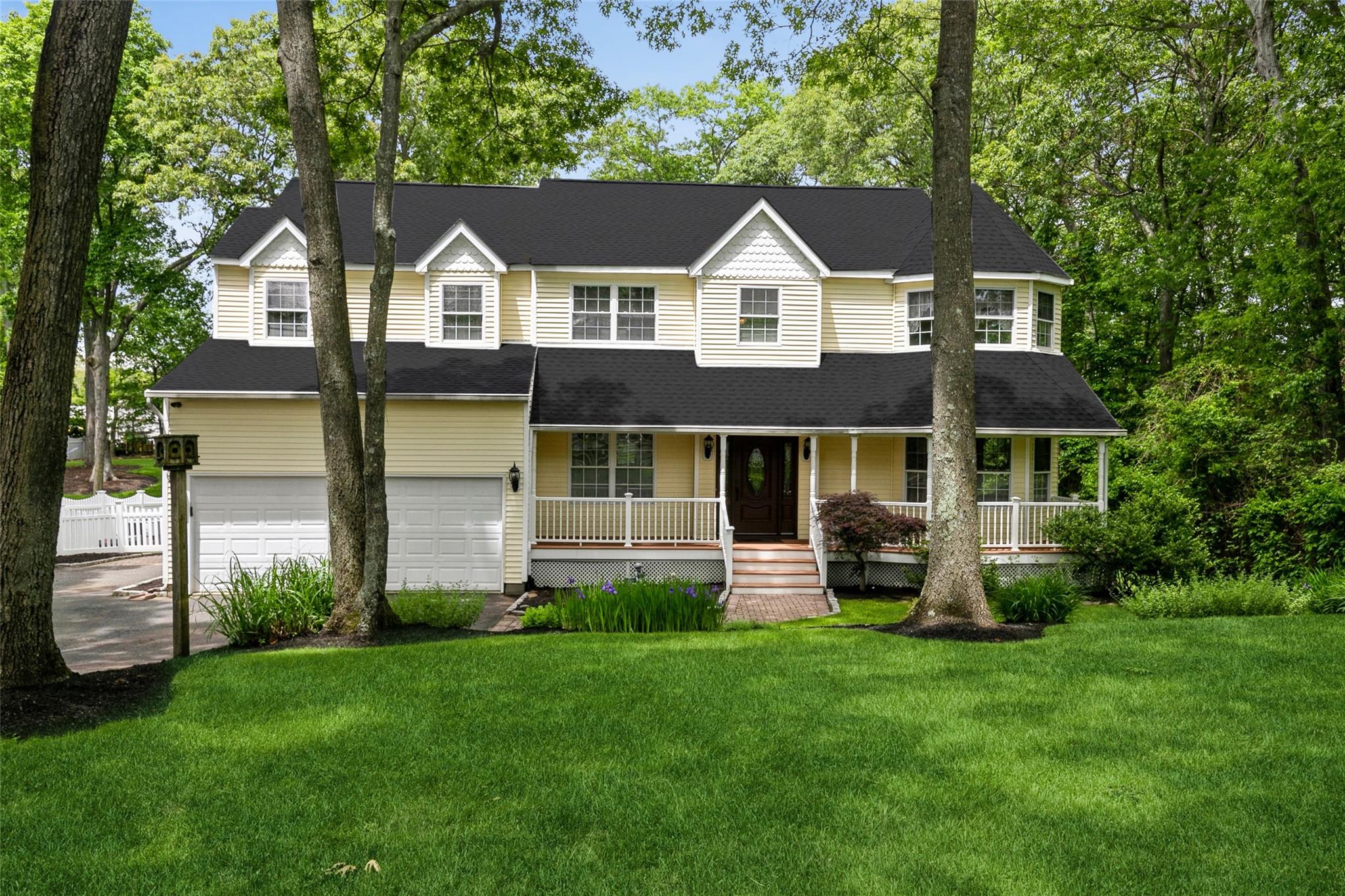 30 Lawrence Road, Kings Park, New York image 1