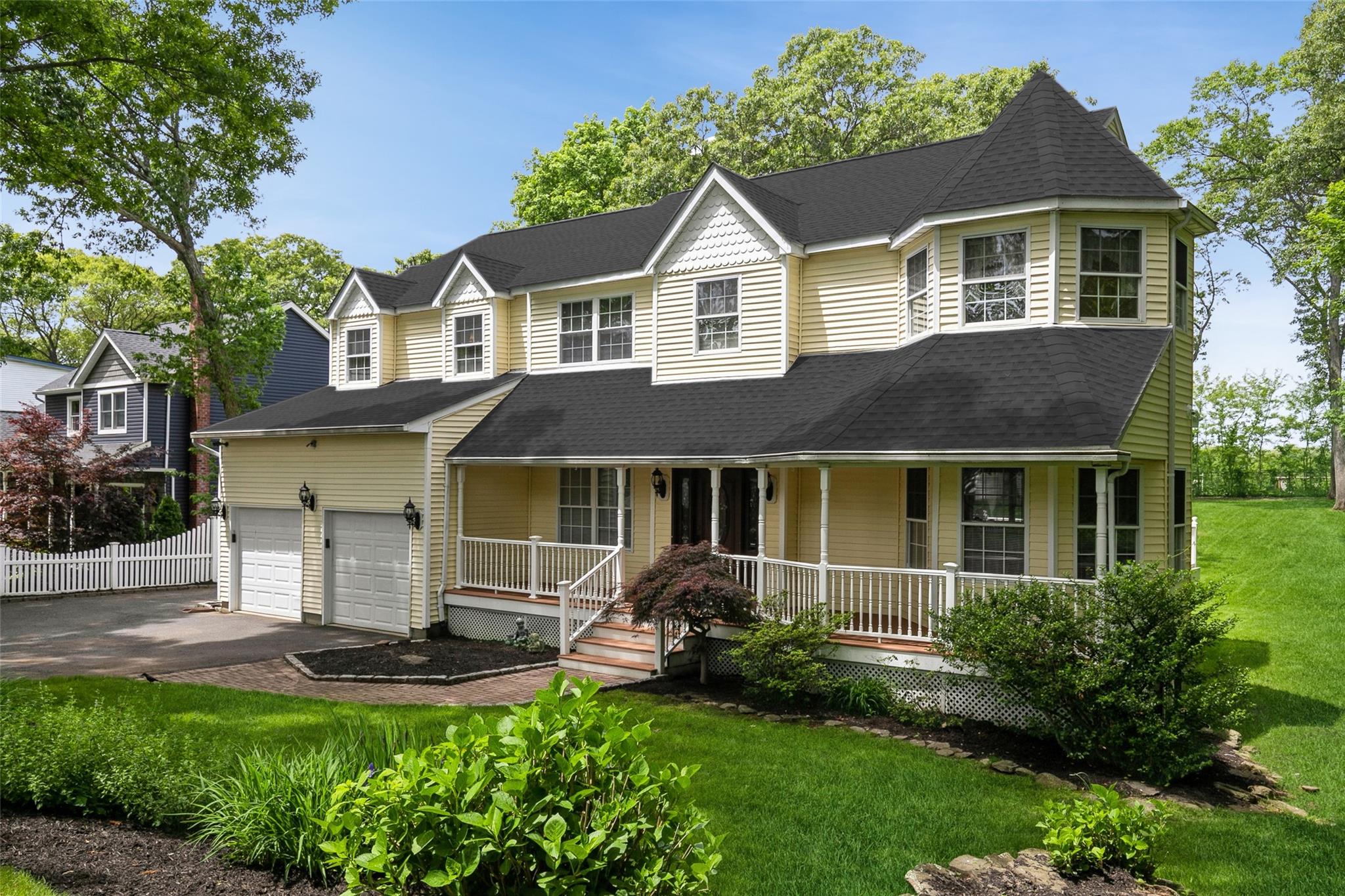 30 Lawrence Road, Kings Park, New York image 2