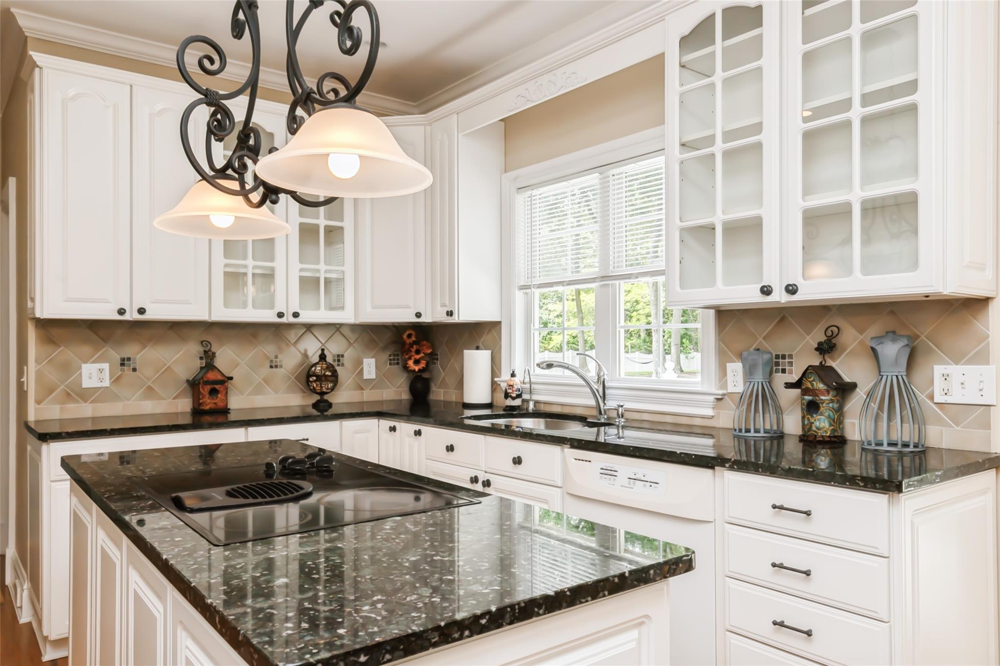 30 Lawrence Road, Kings Park, New York image 12
