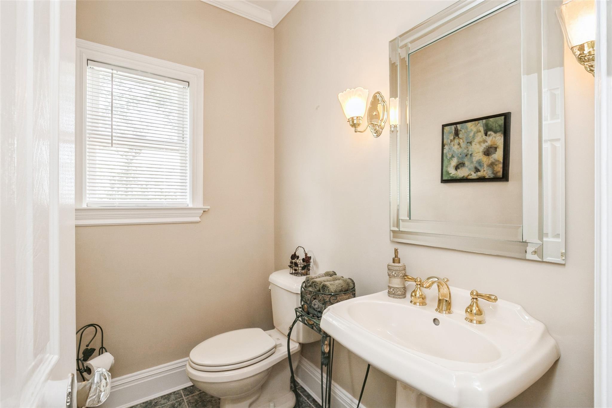30 Lawrence Road, Kings Park, New York image 14