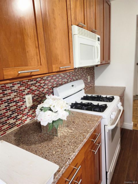 Homes For Sale - 370 Central Avenue #5J<br/> Scarsdale, NY 10583