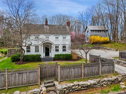 Homes For Sale - 320 Long Ridge Road<br/> Westchester County, Pound Ridge, NY 10576