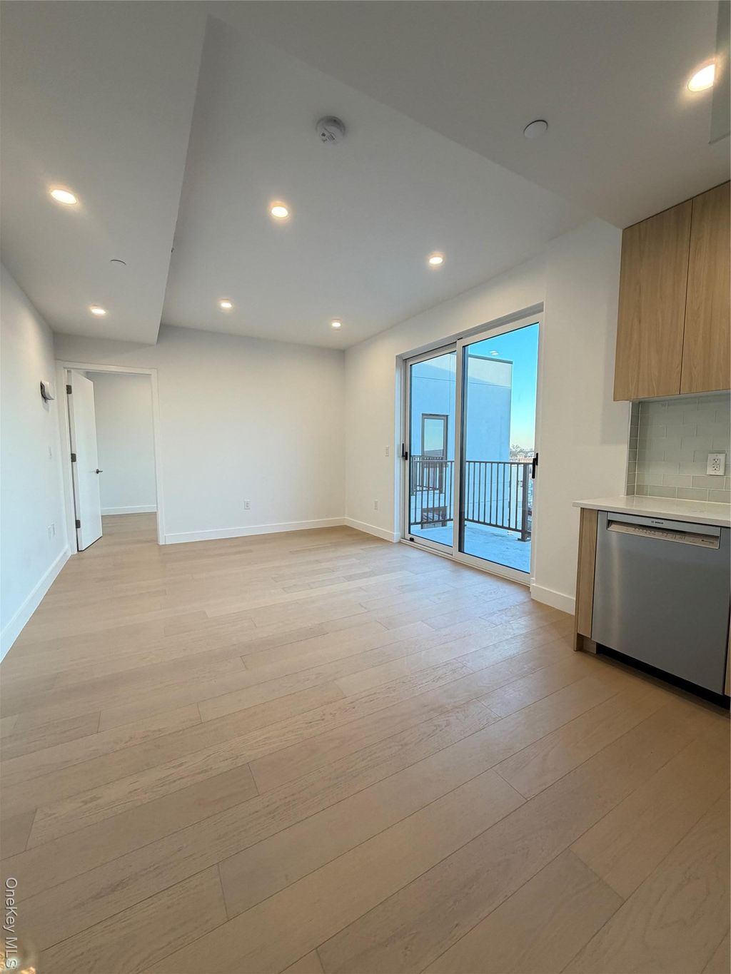 Photo of 150-02 Northern Boulevard #6C, Flushing, NY 11354 (MLS # 942992)