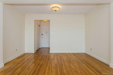 Photo of 210 E Broadway #6B, Long Beach, NY 11561 (MLS # 918299)