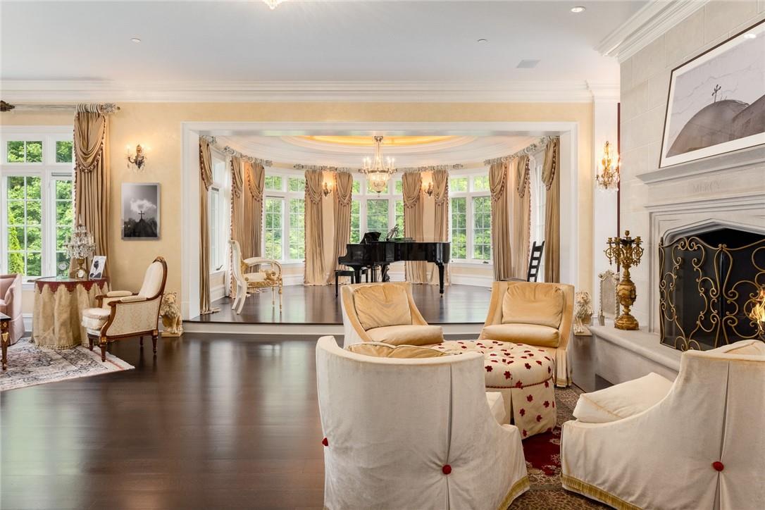 17 Cowdray Park Drive, Armonk, New York image 4