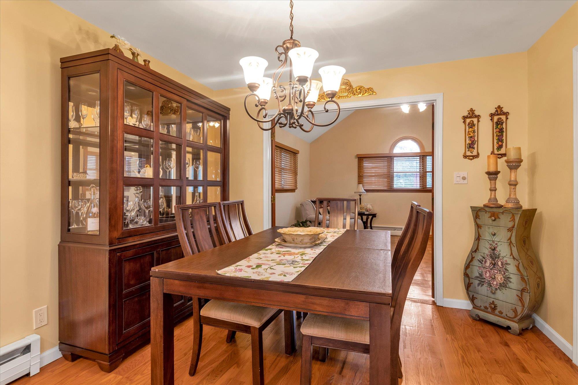 903 Alan Drive, Wantagh, New York image 5