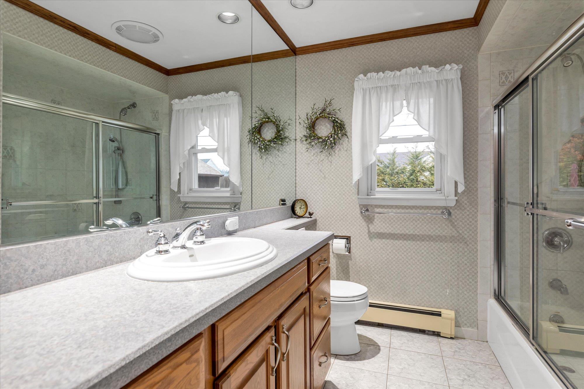 903 Alan Drive, Wantagh, New York image 15