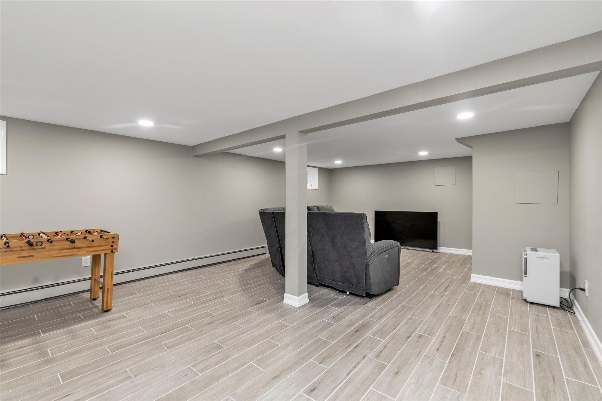 903 Alan Drive, Wantagh, New York image 16