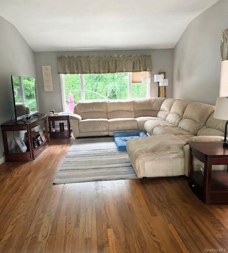 Photo of 19 Dutch Hollow Drive, Orangeburg, NY 10962 (MLS # 1042029)