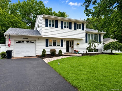 Homes For Sale - 19 Dutch Hollow Drive<br/> Rockland County, Orangeburg, NY 10962