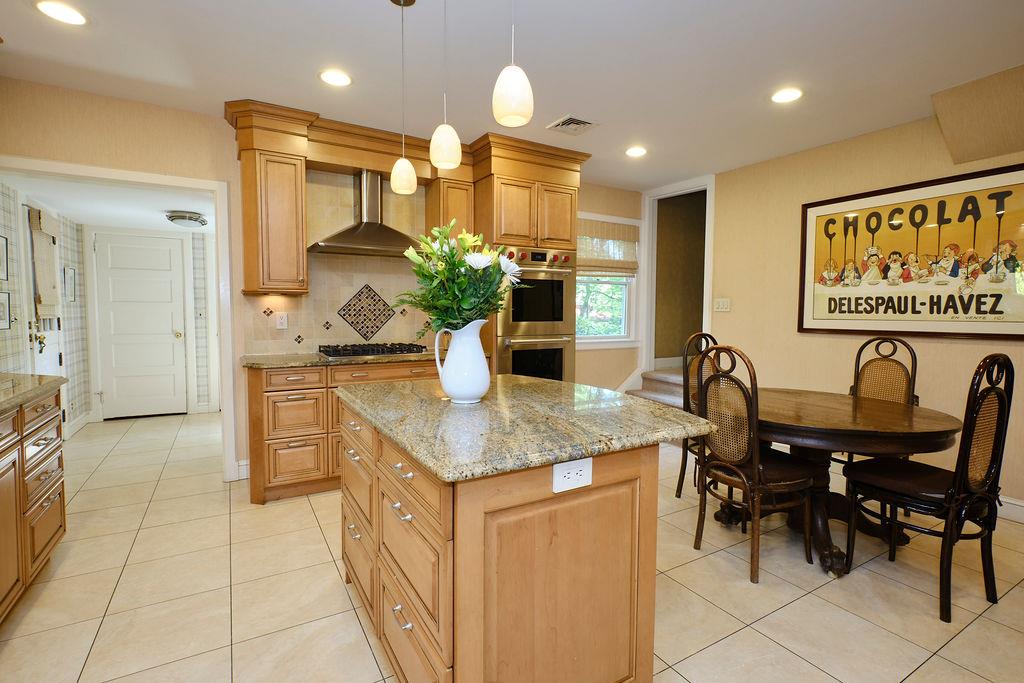 21 Hereford Road, Great Neck, New York image 12