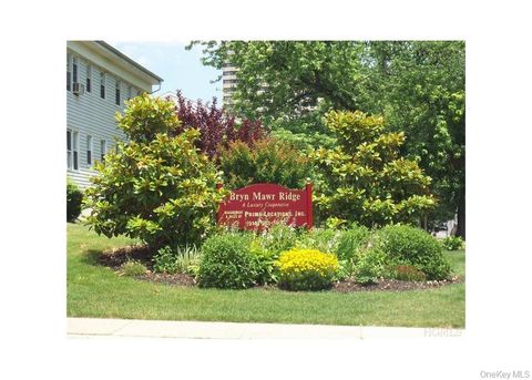 Photo of 20 Burbank Street #O-B, Yonkers, NY 10710 (MLS # 1001890)