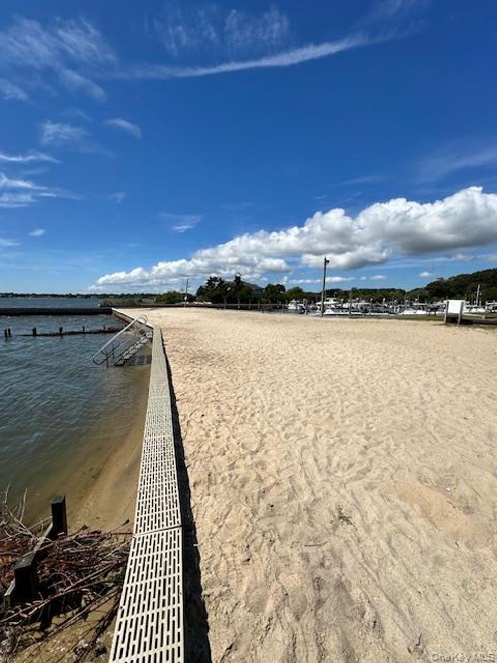 Photo of 26 Canvasback Lane, East Quogue, NY 11942 (MLS # 987188)