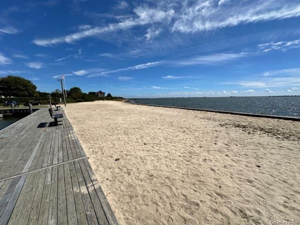 Photo of 26 Canvasback Lane, East Quogue, NY 11942 (MLS # 987188)