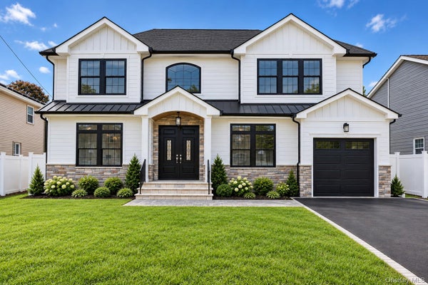 3380 SILVERTON AVE, WANTAGH, NY 11793 - Image ea21ef27336733129fdba4aee676bdce/3853218164