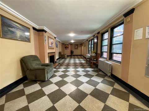 Homes For Sale - 61-40 Saunders Street #D24<br/> Rego Park, NY 11374