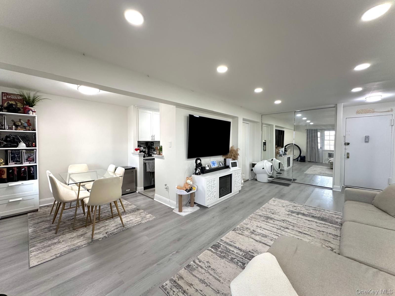 15115 84th Street 3M