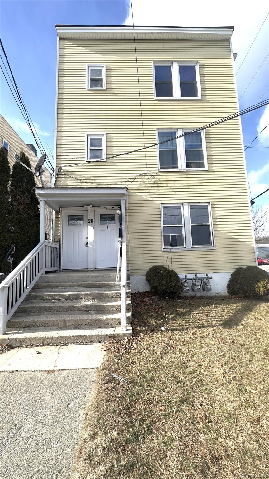 Poughkeepsie, New York 12601, United States, 2 Bedrooms Bedrooms, ,1 BathroomBathrooms,Residential,Active,205673