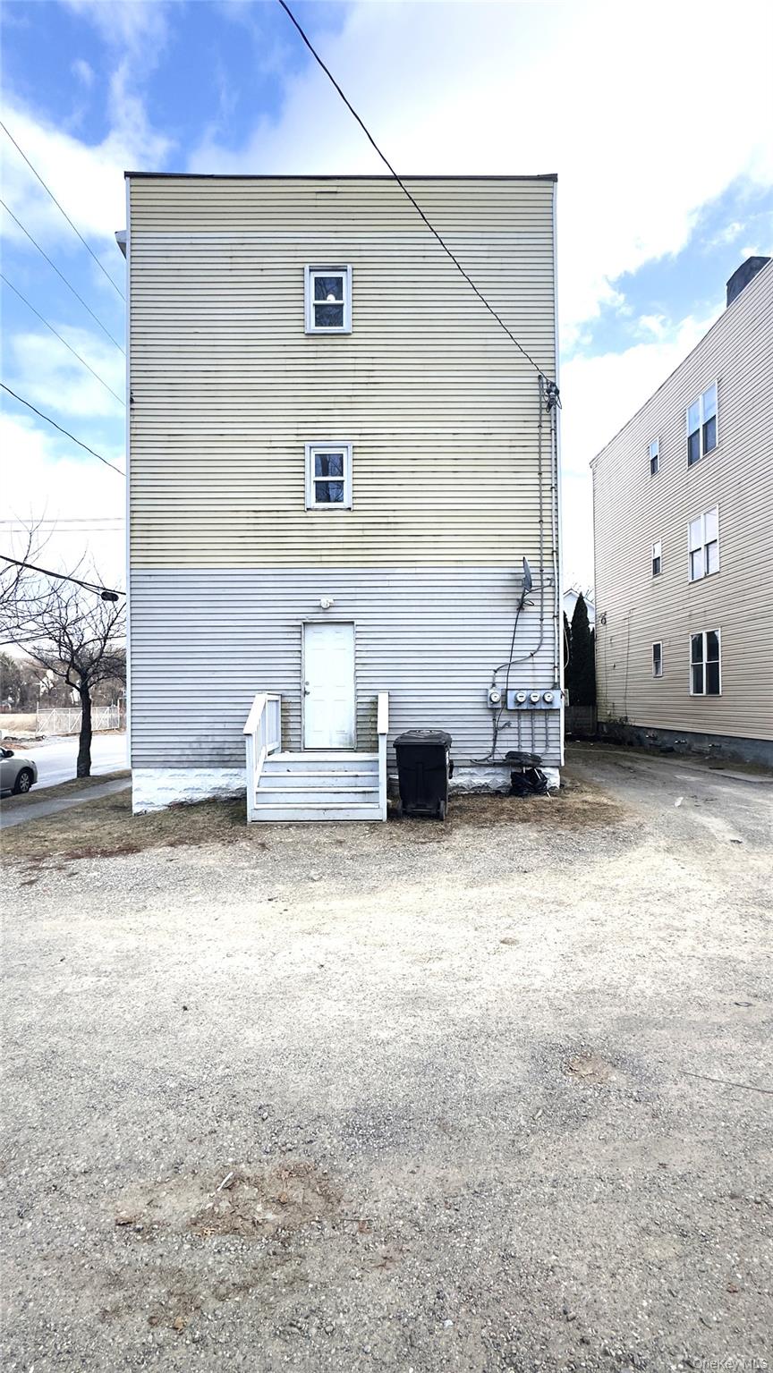 Poughkeepsie, New York 12601, United States, 2 Bedrooms Bedrooms, ,1 BathroomBathrooms,Residential,Active,205673