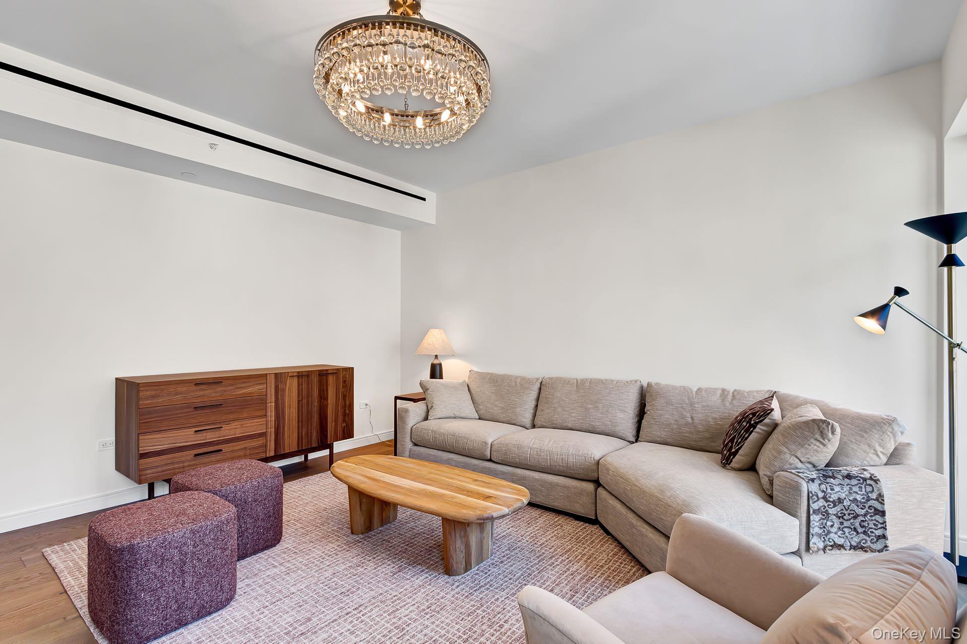 200 E 21st Street 8A