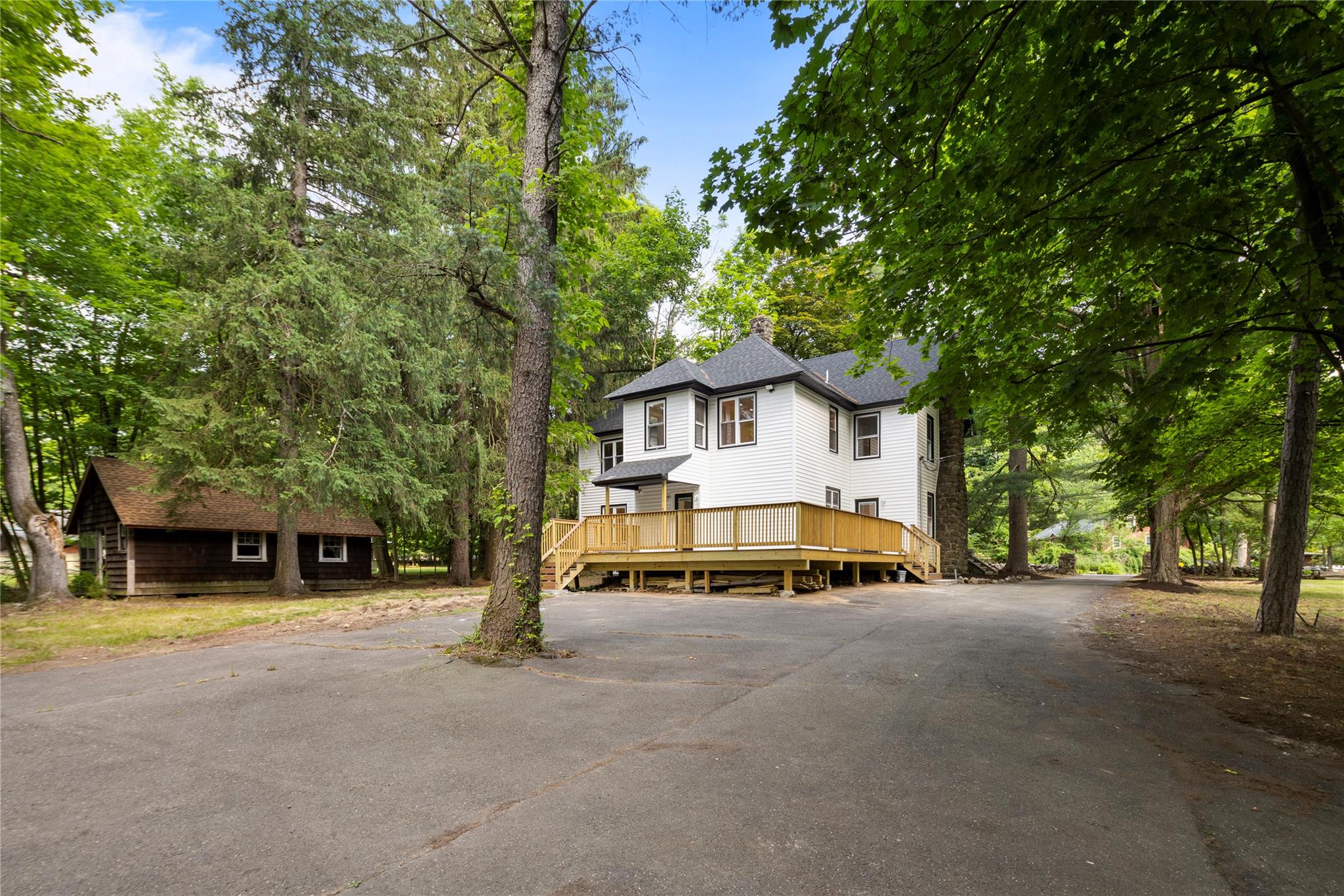 103 N Montebello Road, Suffern, New York image 6