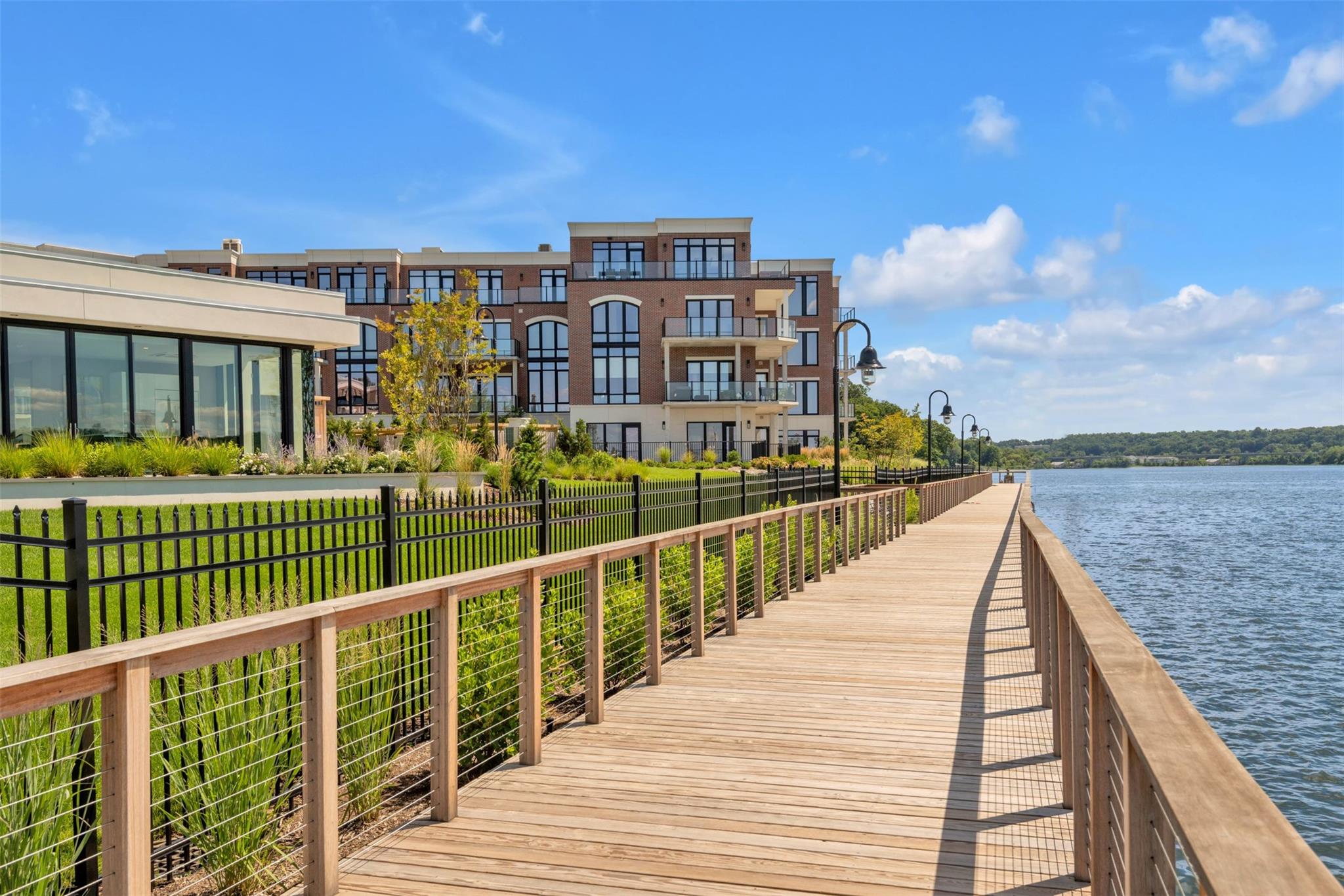 10 Shore Road #UNIT 107, Glenwood Landing, New York image 18