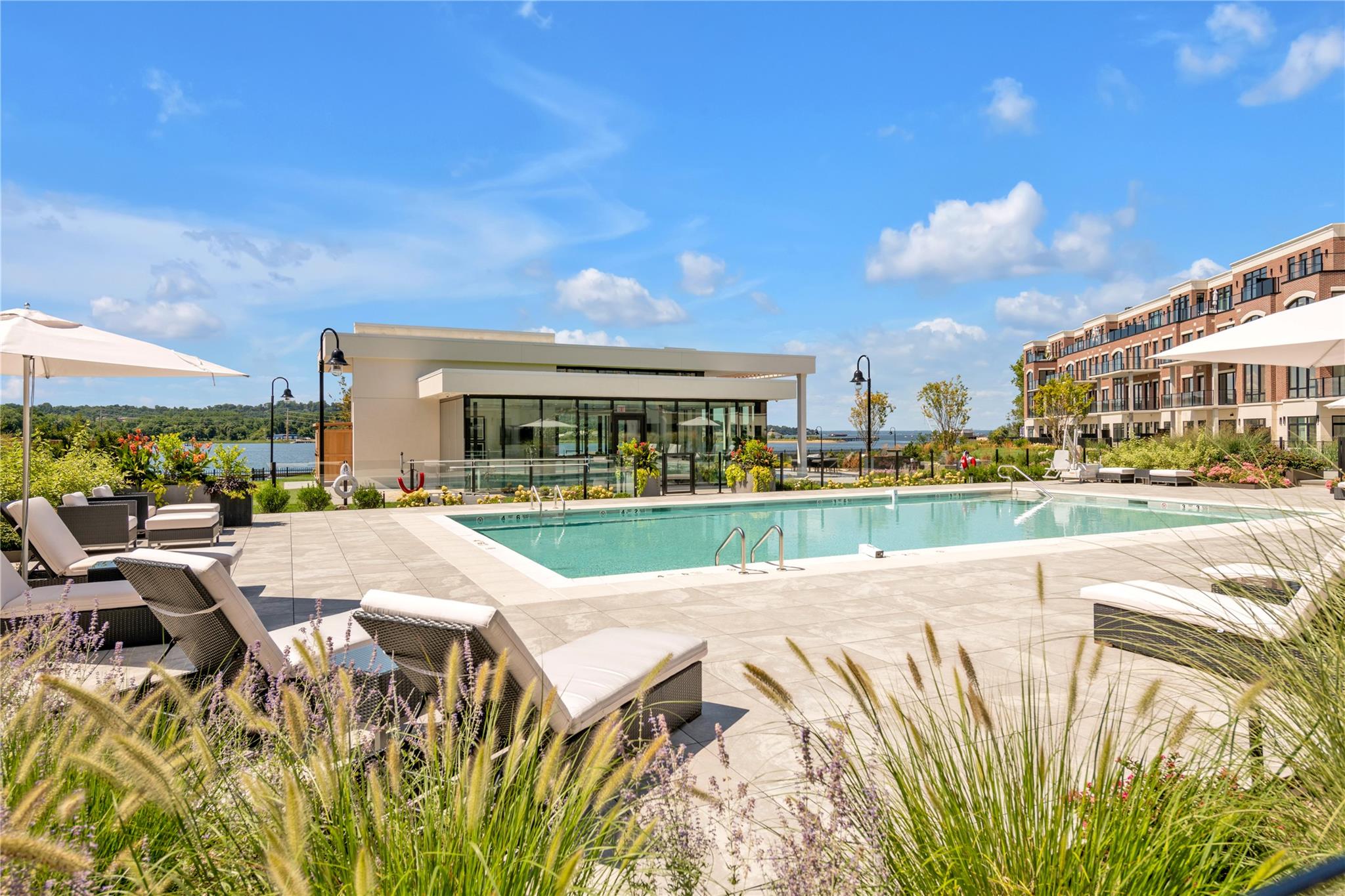 10 Shore Road #UNIT 107, Glenwood Landing, New York image 13