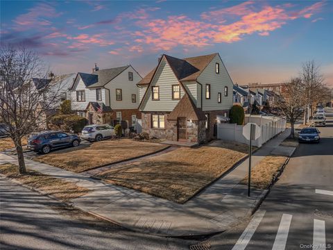 Homes For Sale - 248-21 87th Avenue<br/> Bellerose, NY 11426
