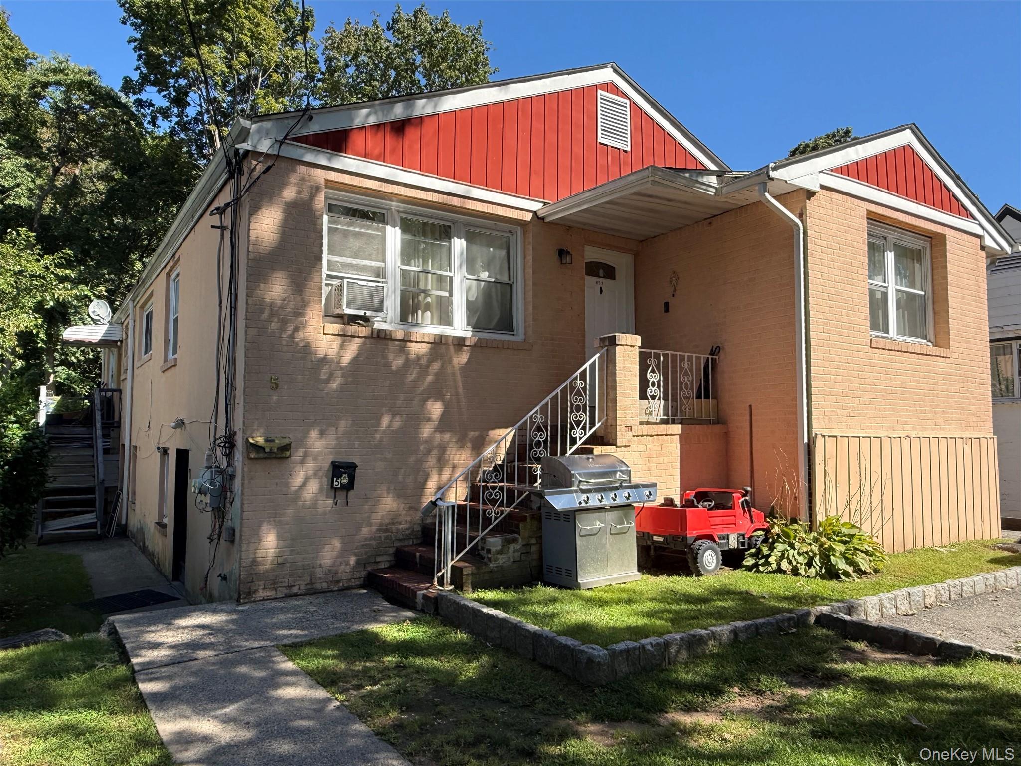 5 Highland Avenue