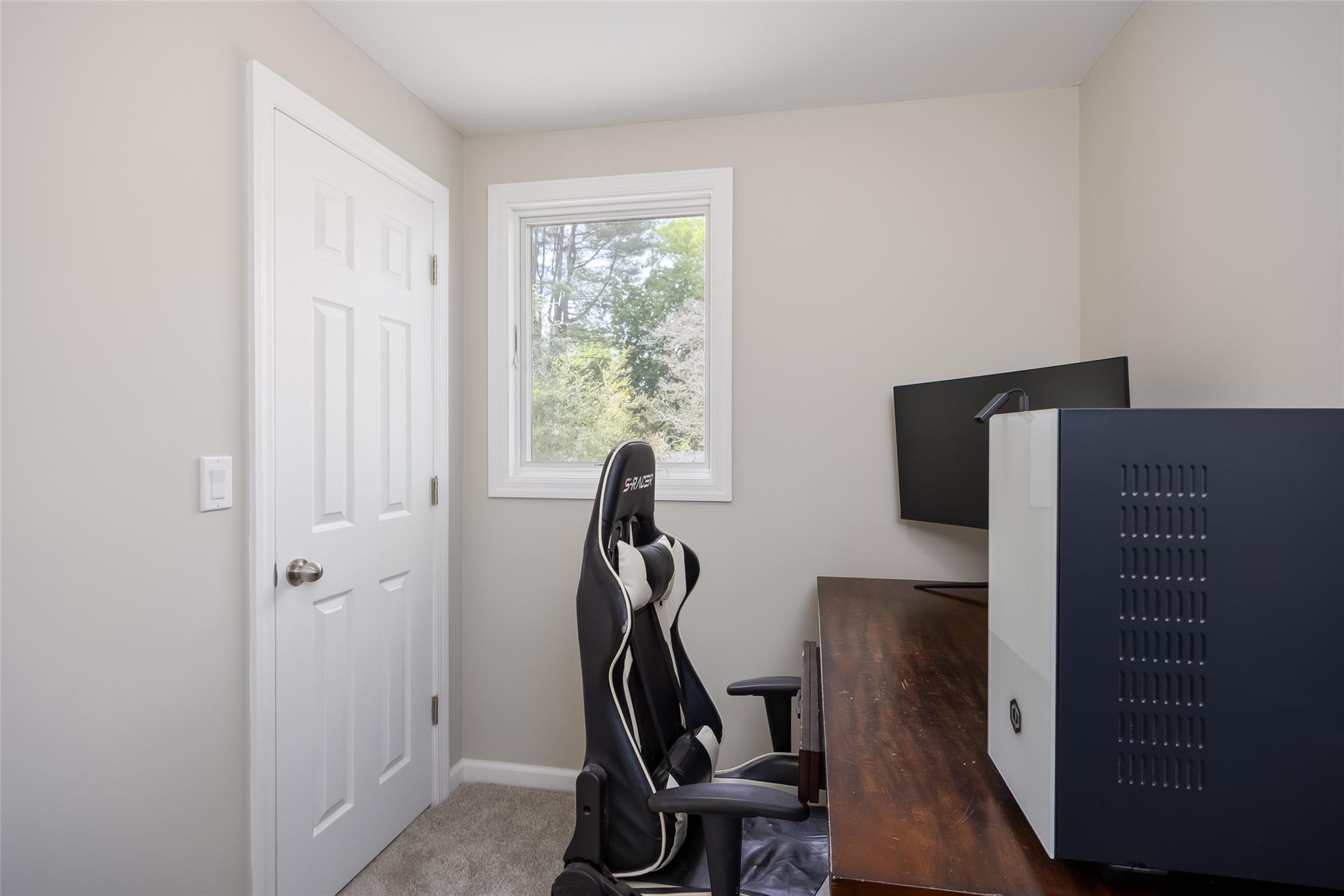 352 Gibbs Pond Road, Nesconset, New York image 23