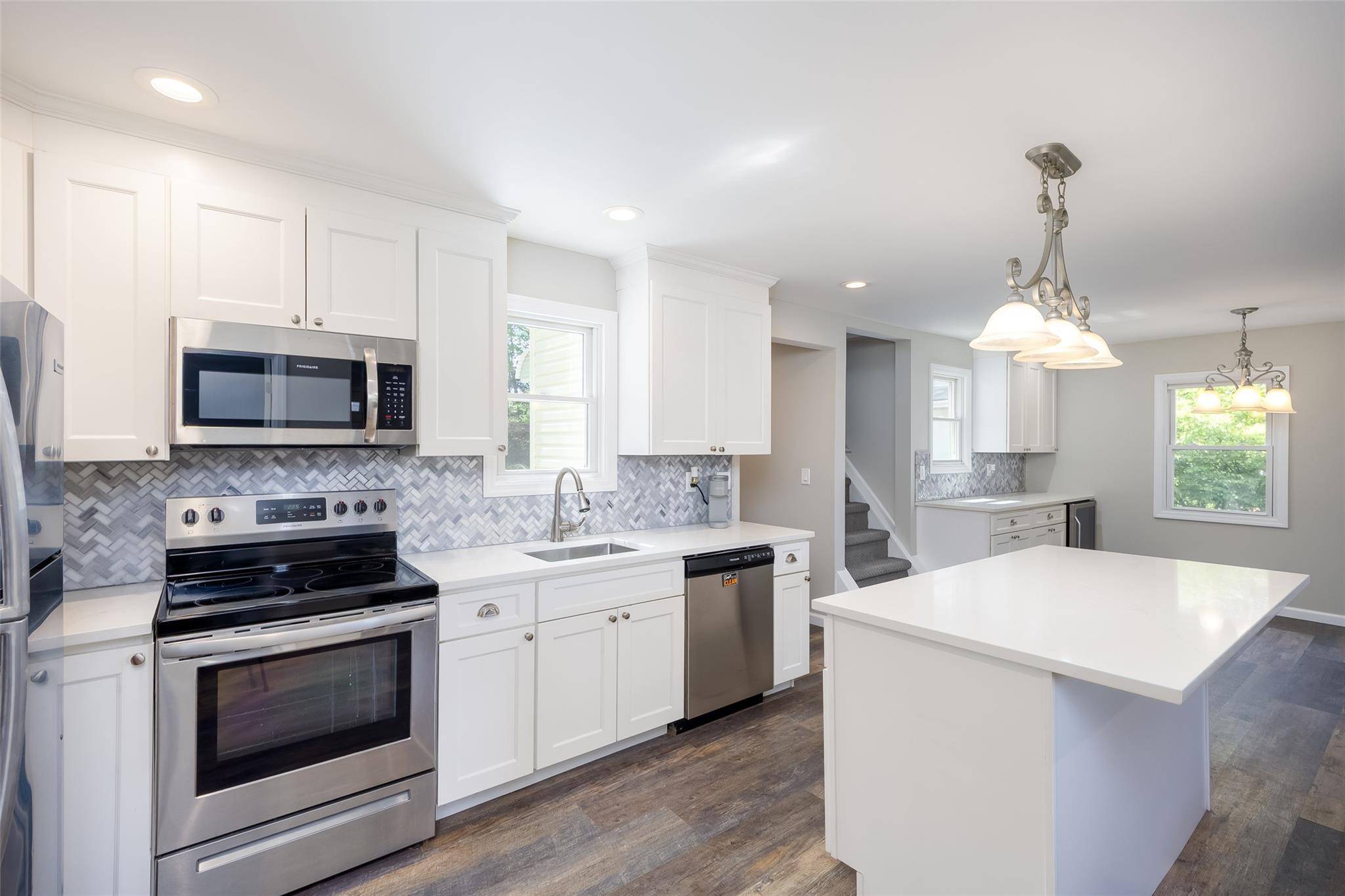 352 Gibbs Pond Road, Nesconset, New York image 13