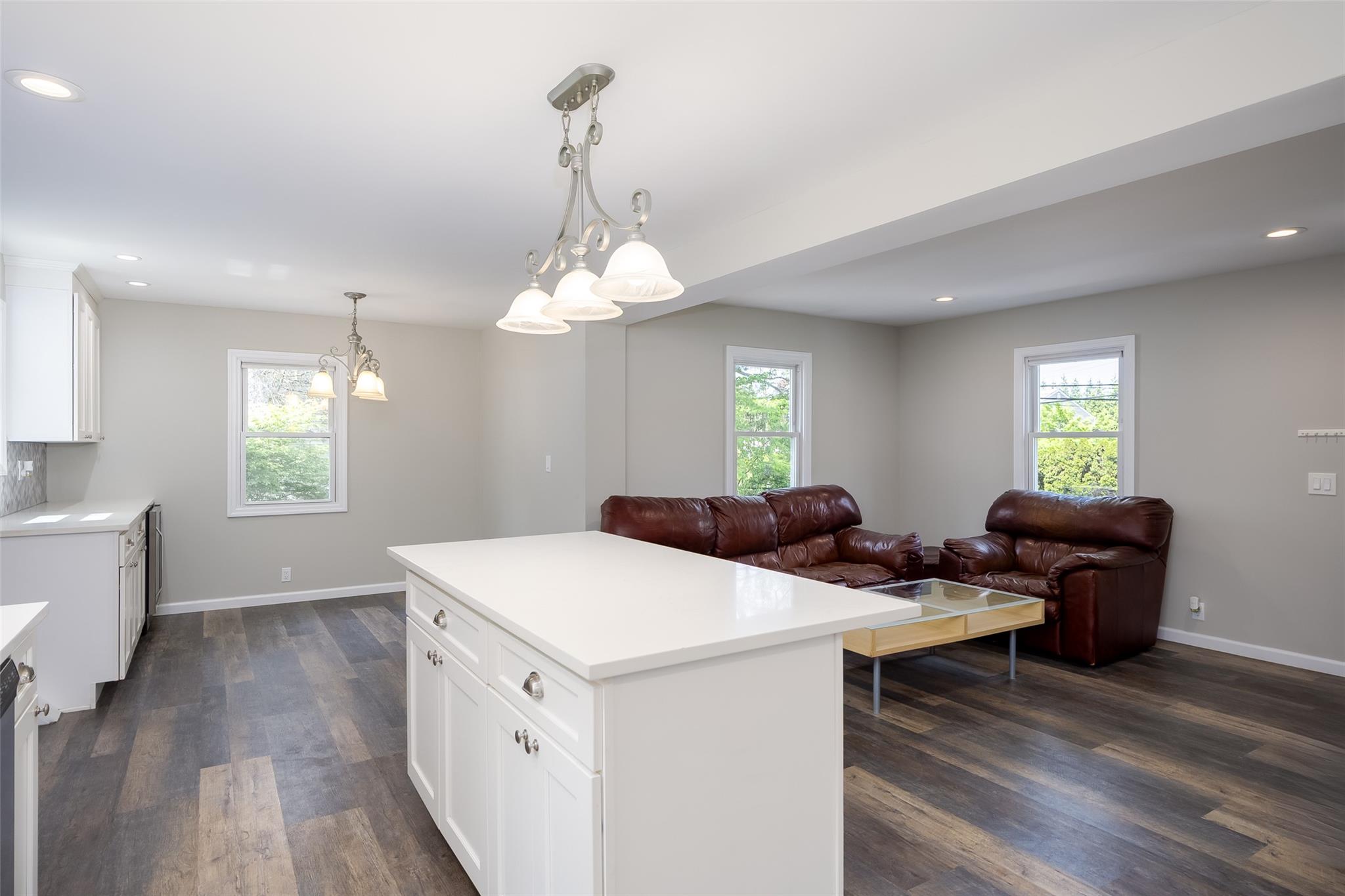 352 Gibbs Pond Road, Nesconset, New York image 16