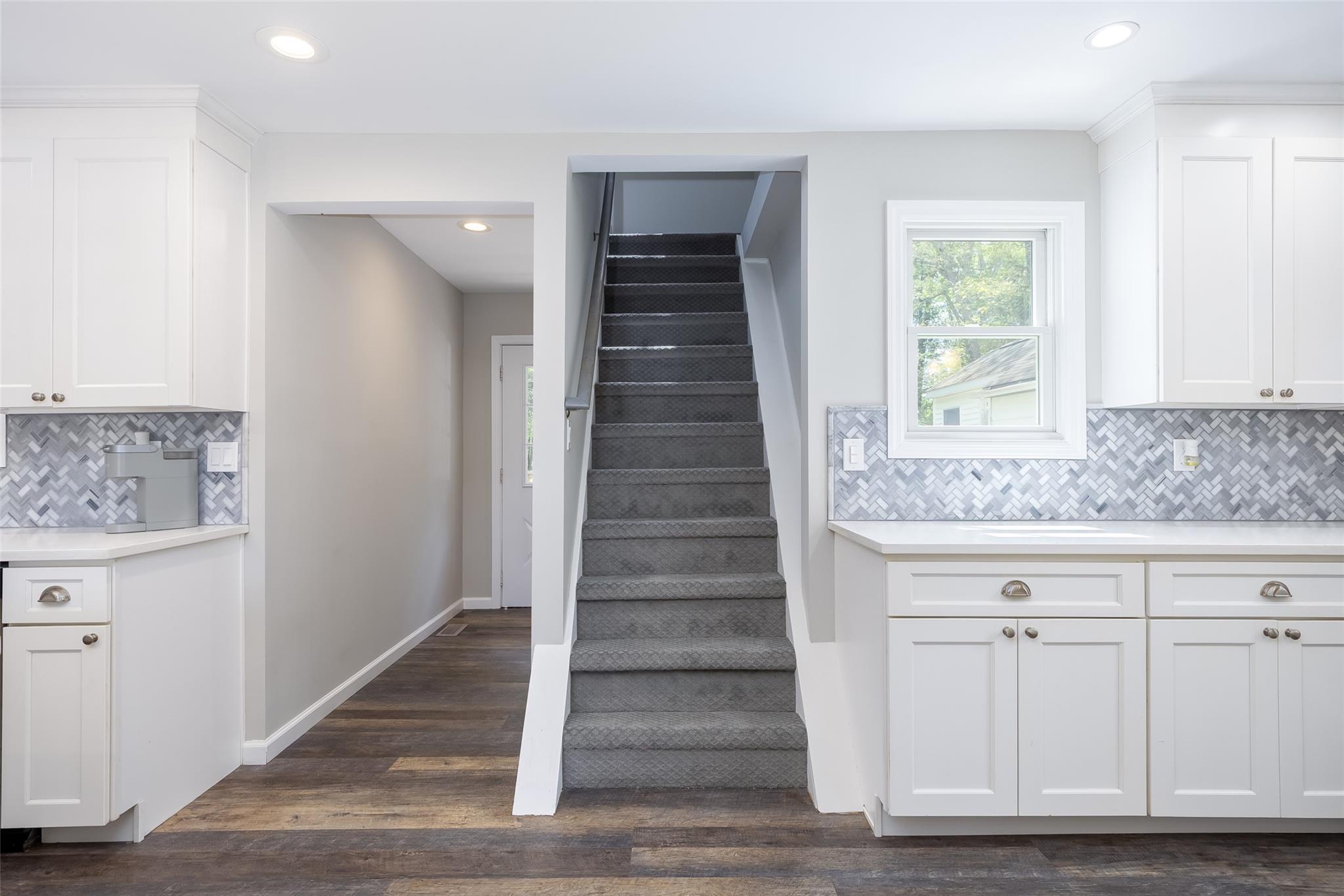 352 Gibbs Pond Road, Nesconset, New York image 10