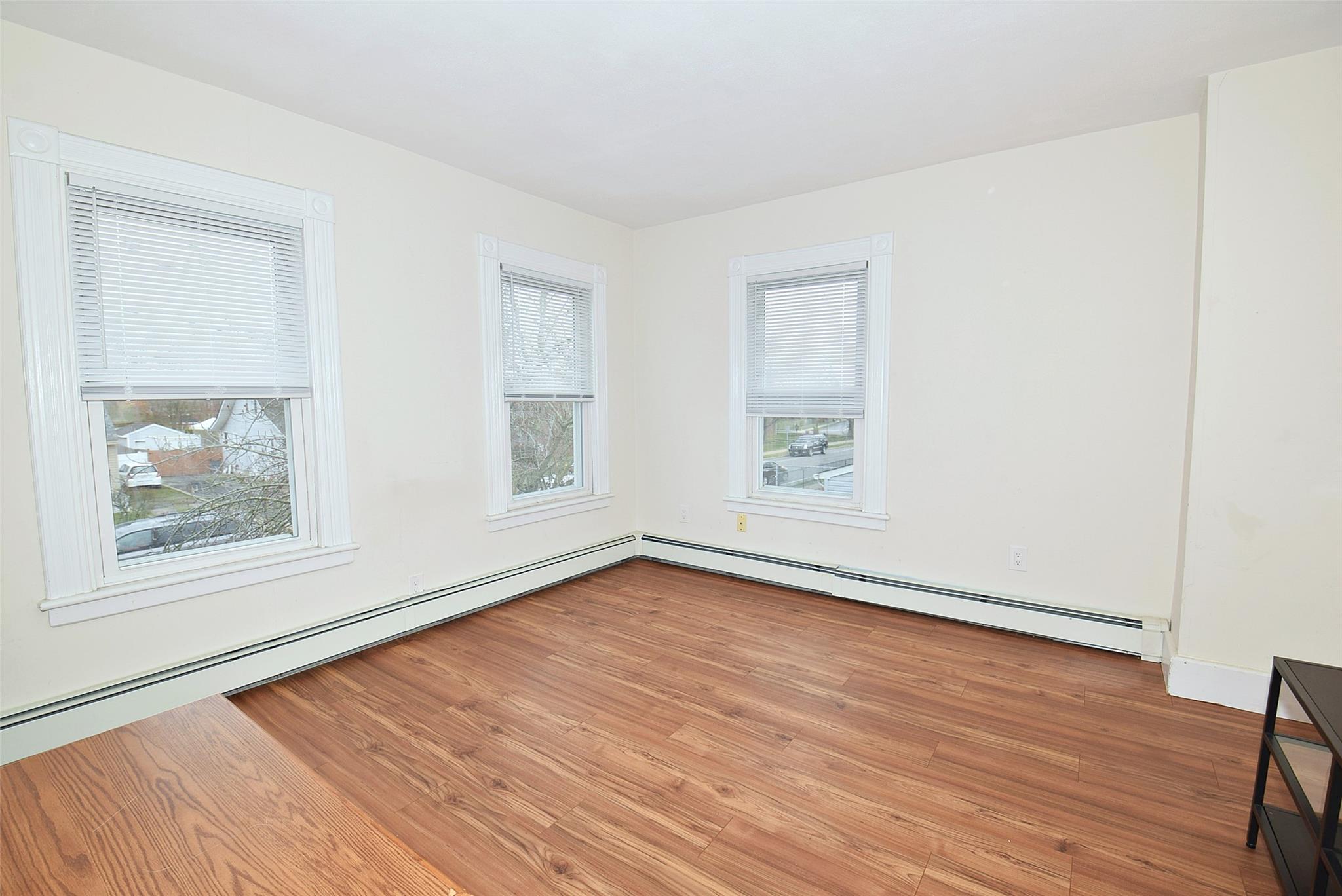 15 Edwards Street, Patchogue, New York image 24
